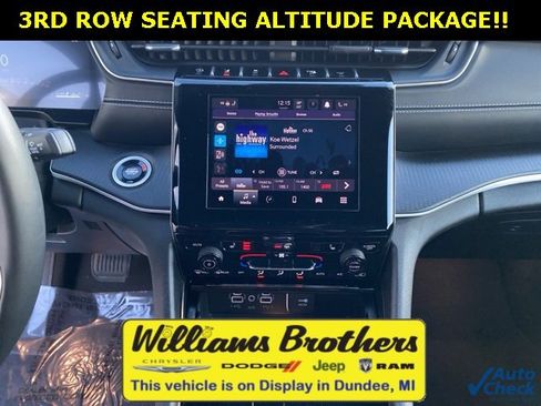 Certified 2024 Jeep Grand Cherokee L Laredo image 17