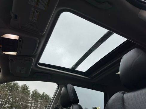 Used 2021 Subaru Forester Touring image 21