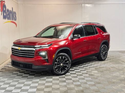 New 2026 Chevrolet Traverse LT w/ Sun and Wheel Package AWD/4WD image 2
