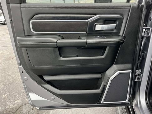 Used 2024 RAM 3500 Laramie w/ Night Edition image 22