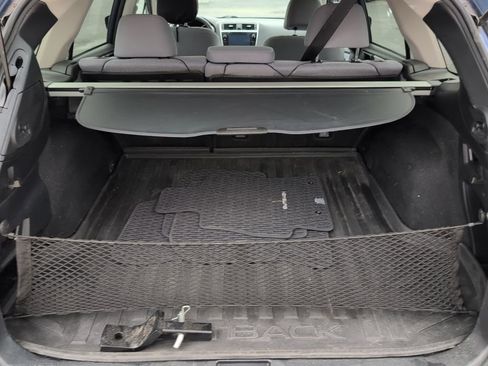 Used 2019 Subaru Outback 2.5i Premium AWD/4WD image 9