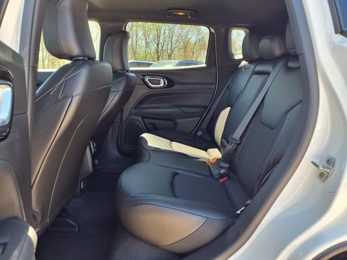 New 2026 Jeep Compass Altitude AWD/4WD image 7