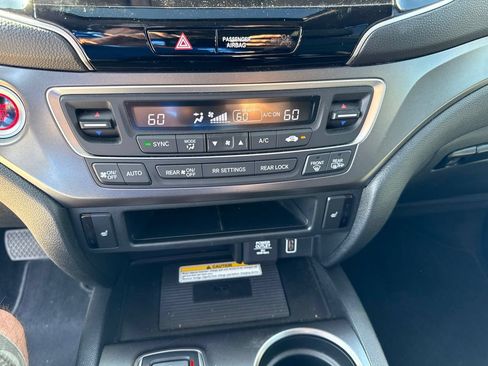 Used 2022 Honda Pilot Special Edition image 25