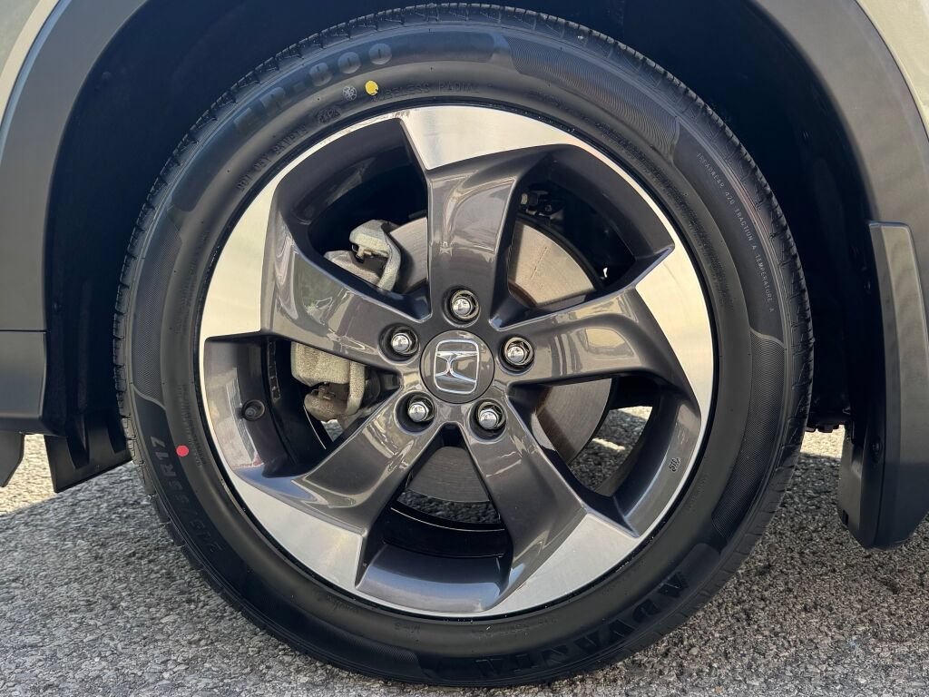 Used 2018 Honda HR-V EX image 10