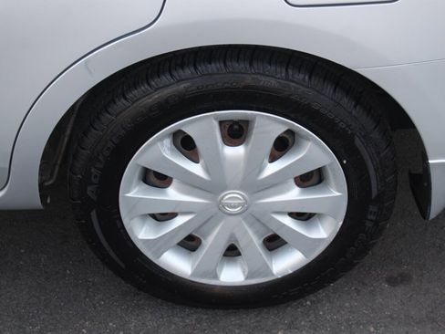 Used 2016 Nissan Versa SV image 24