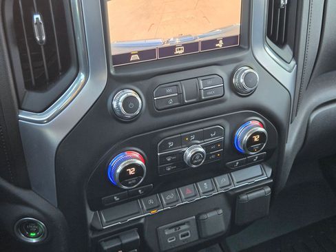 Certified 2021 GMC Sierra 1500 SLT image 19