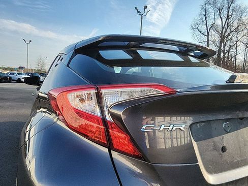 Used 2019 Toyota C-HR LE image 10