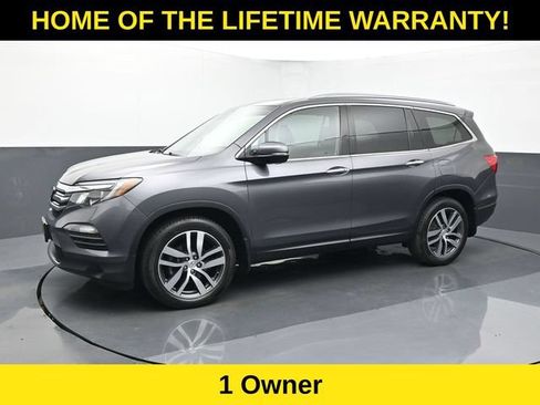 Used 2017 Honda Pilot Touring image 2