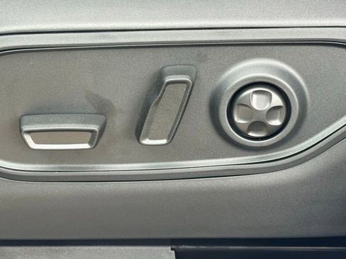 New 2026 Jeep Grand Cherokee Limited AWD/4WD image 12