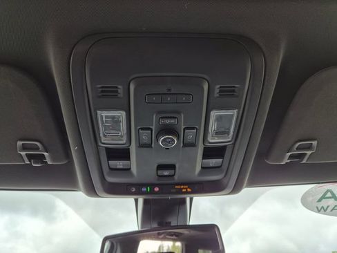 Used 2021 Chevrolet Tahoe RST w/ Luxury Package AWD/4WD image 30
