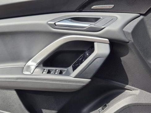 Certified 2025 Audi Q5 Premium Plus w/ Premium Plus image 28