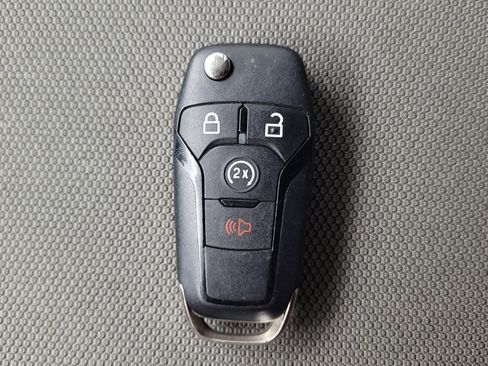 Used 2019 Ford F150 XLT w/ Equipment Group 302A Luxury AWD/4WD image 32
