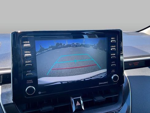 Used 2021 Toyota Corolla LE FWD image 26
