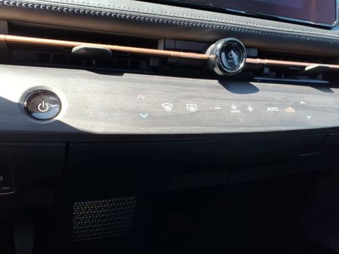 Certified 2023 Nissan Ariya FWD image 21