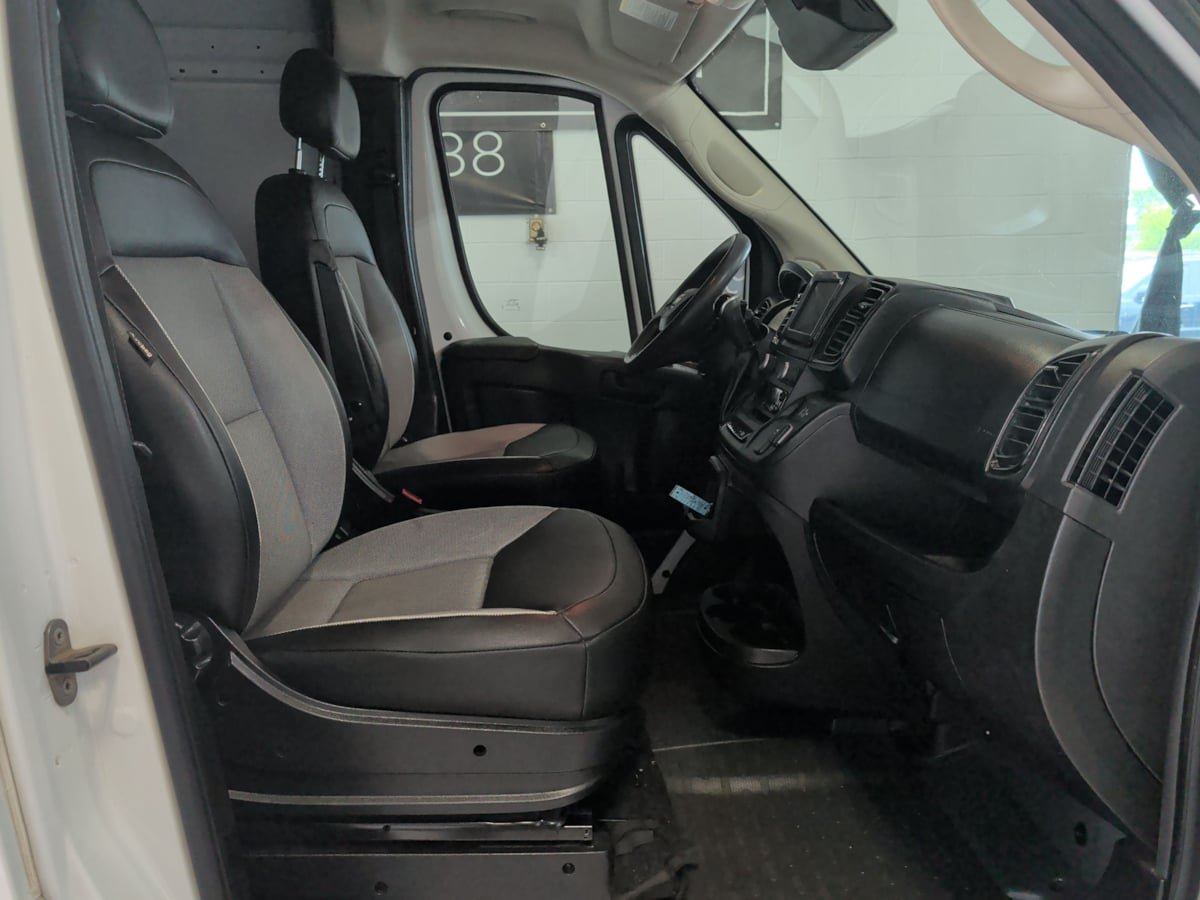 Used 2024 RAM ProMaster 2500 w/ Convenience Group FWD image 13