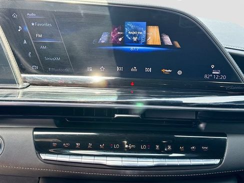 Used 2023 Cadillac Escalade Sport w/ LPO, ONYX Package RWD image 17