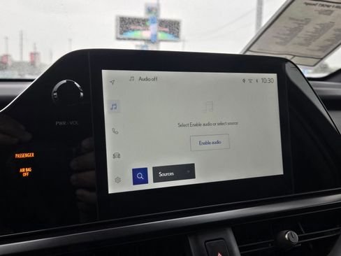Used 2024 Lexus UX 250h F Sport FWD image 21