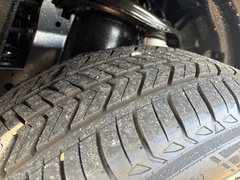 New 2025 Nissan Armada SL w/ Captain's Chari Seat Package image 29