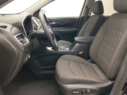 Used 2019 Chevrolet Equinox LT FWD image 17