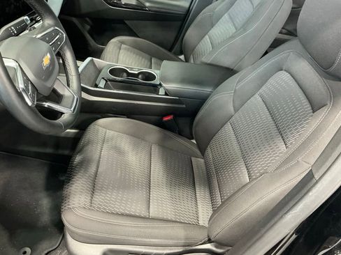 Used 2025 Chevrolet Equinox LT AWD/4WD image 6