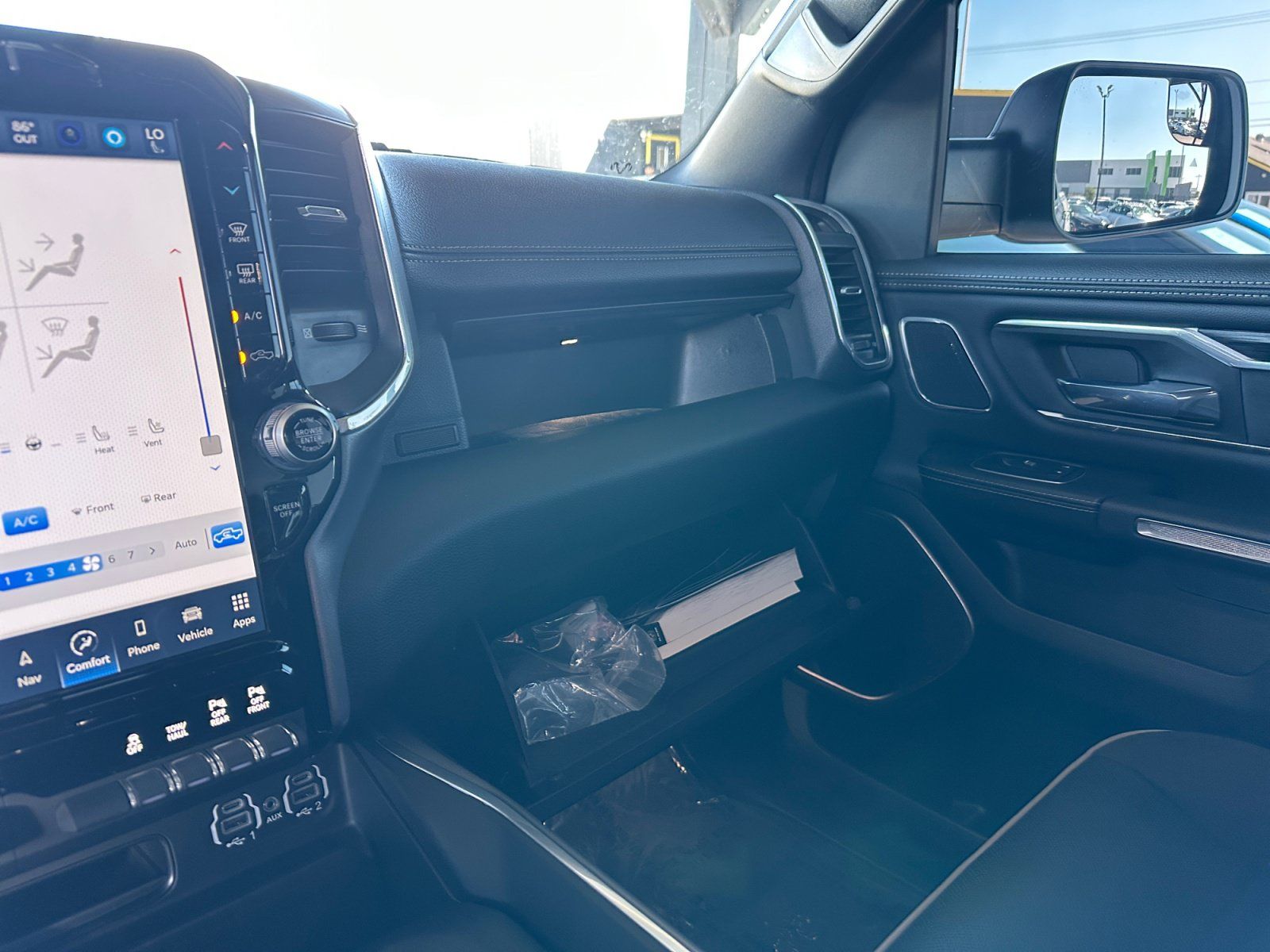 Used 2023 RAM 1500 Laramie RWD image 26