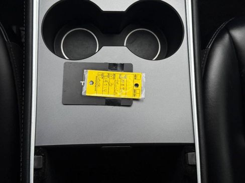 Used 2022 Tesla Model 3 Long Range AWD/4WD image 31
