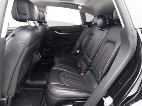 Used 2017 Maserati Levante S image 36