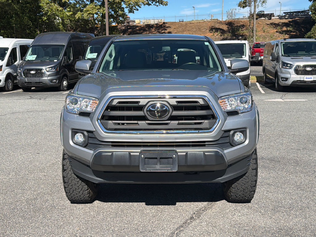 Used 2019 Toyota Tacoma SR5 AWD/4WD image 2