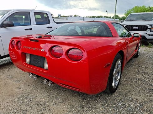 Used 2002 Chevrolet Corvette Coupe w/ Preferred Equipment Group2 RWD image 4