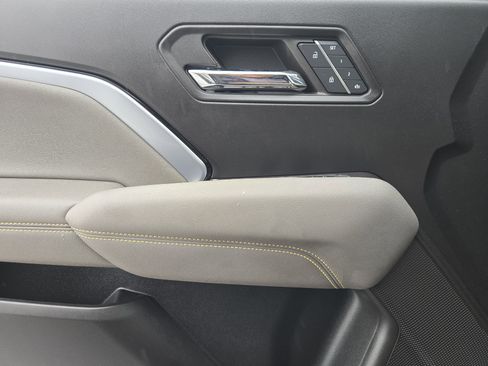 Used 2024 Chevrolet Colorado ZR2 w/ ZR2 Convenience Package III image 25