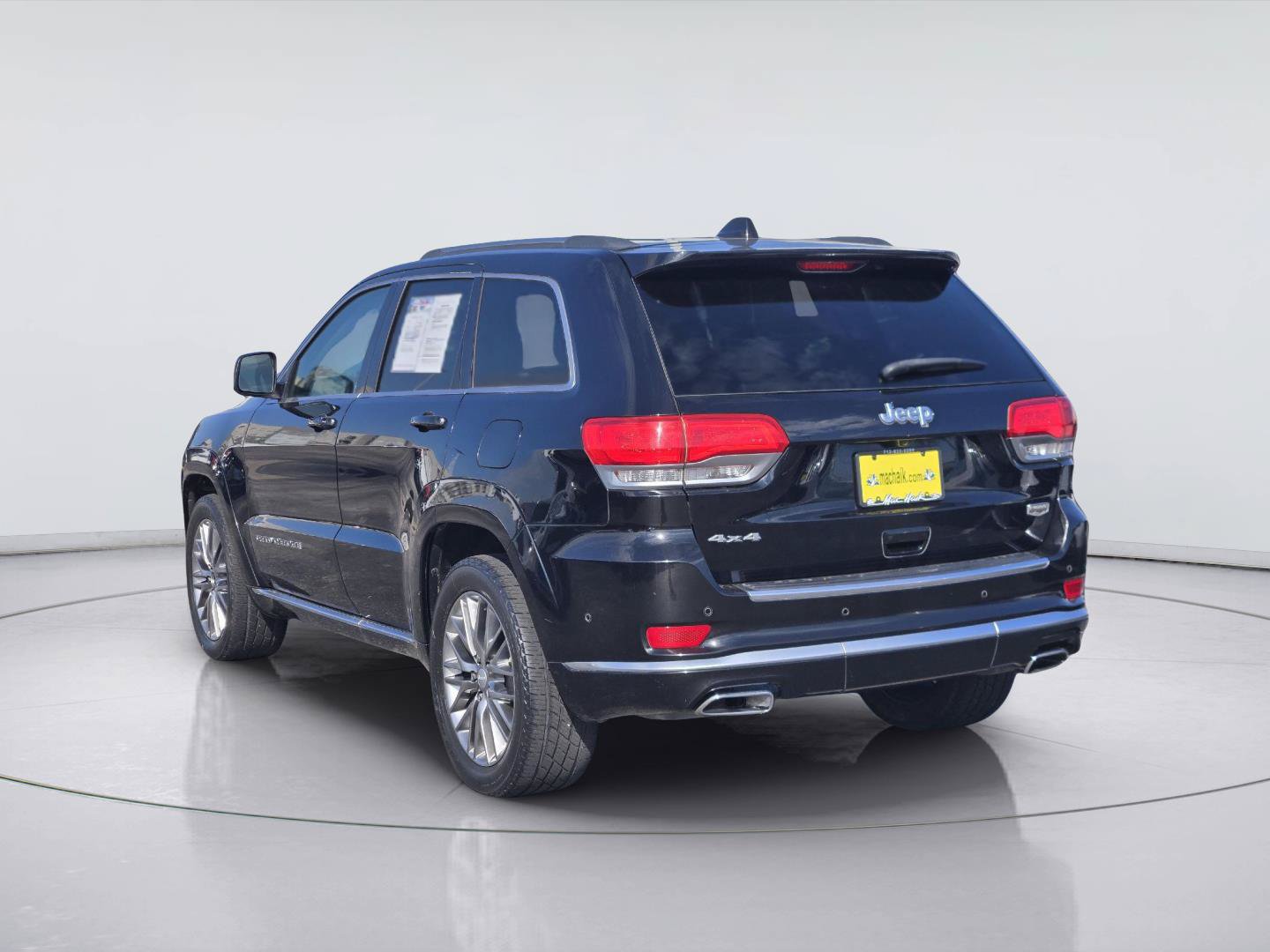 Used 2017 Jeep Grand Cherokee Summit AWD/4WD image 6