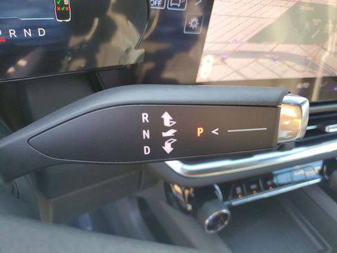 New 2026 Chevrolet Equinox EV LT image 24