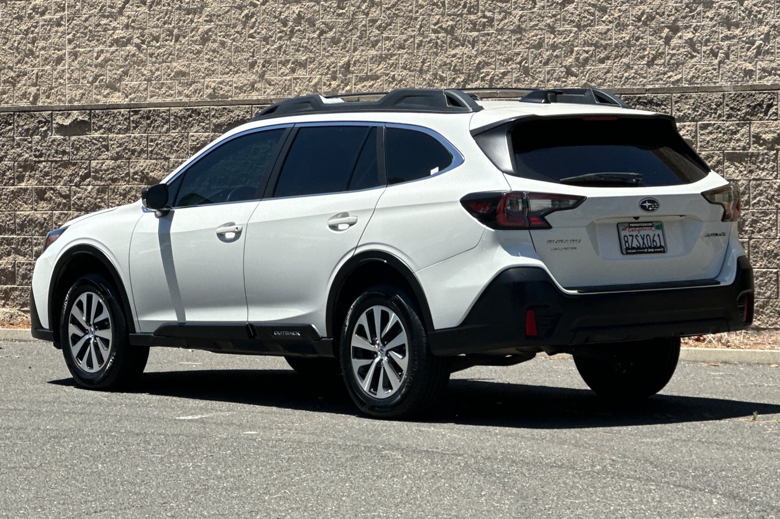 Used 2022 Subaru Outback AWD/4WD image 5