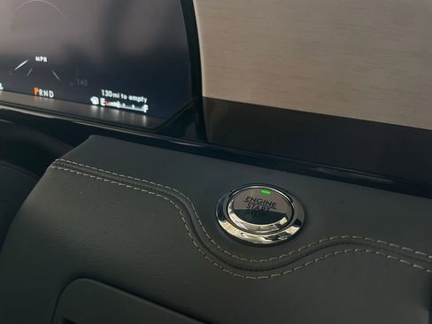 Used 2021 Lincoln Navigator Black Label w/ Cargo Convenience Package image 42