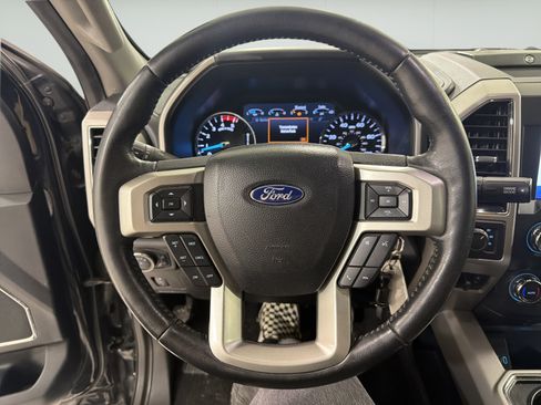 Used 2021 Ford F250 Lariat w/ FX4 Off-Road Package AWD/4WD image 19