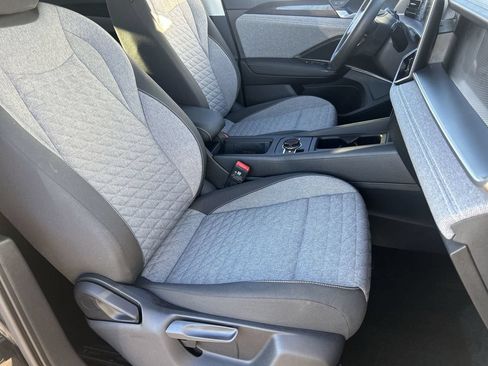 Certified 2026 Volkswagen Tiguan S FWD image 8