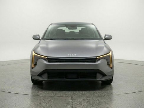 Used 2025 Kia K4 FWD image 2