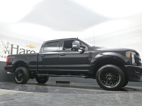 Used 2019 Ford F250 Lariat image 2
