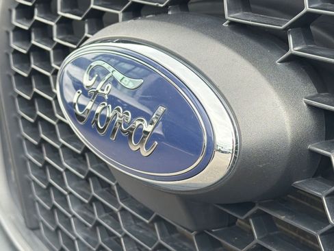 Used 2023 Ford Transit 250 148 High Roof Extended w/ Load Area Protection Package RWD image 17