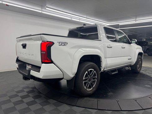 Certified 2024 Toyota Tacoma TRD Sport AWD/4WD image 5
