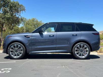 New 2026 Land Rover Range Rover Sport Dynamic SE