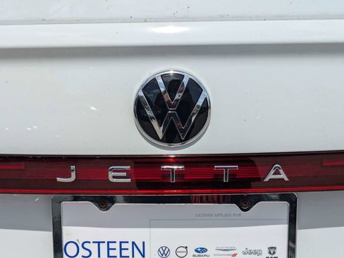 Used 2026 Volkswagen Jetta Sport FWD image 15
