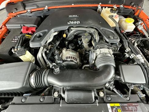 Used 2020 Jeep Wrangler Sport AWD/4WD image 30