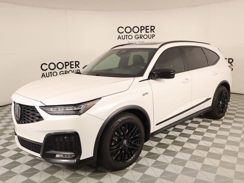 Used 2025 Acura MDX A-Spec image 10