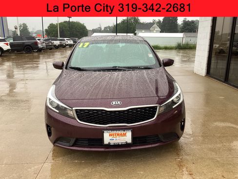 Used 2017 Kia Forte LX FWD image 4