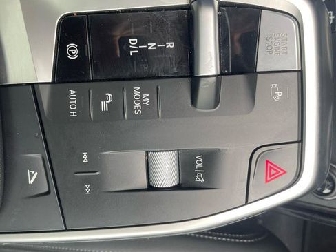 Used 2025 BMW X1 xDrive28i image 18