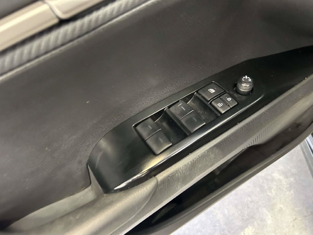 Certified 2025 Toyota Camry SE w/ Convenience Package FWD image 17