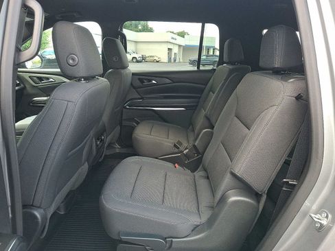 Used 2025 Chevrolet Traverse LT w/ LPO, Floor Liner Package AWD/4WD image 10
