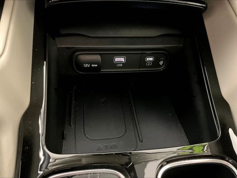 Used 2025 Kia Telluride EX FWD image 16