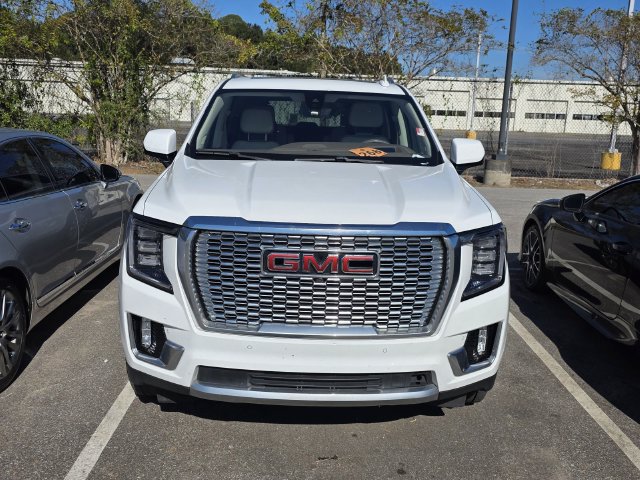 Used 2022 GMC Yukon Denali w/ Denali Ultimate Package RWD image 2